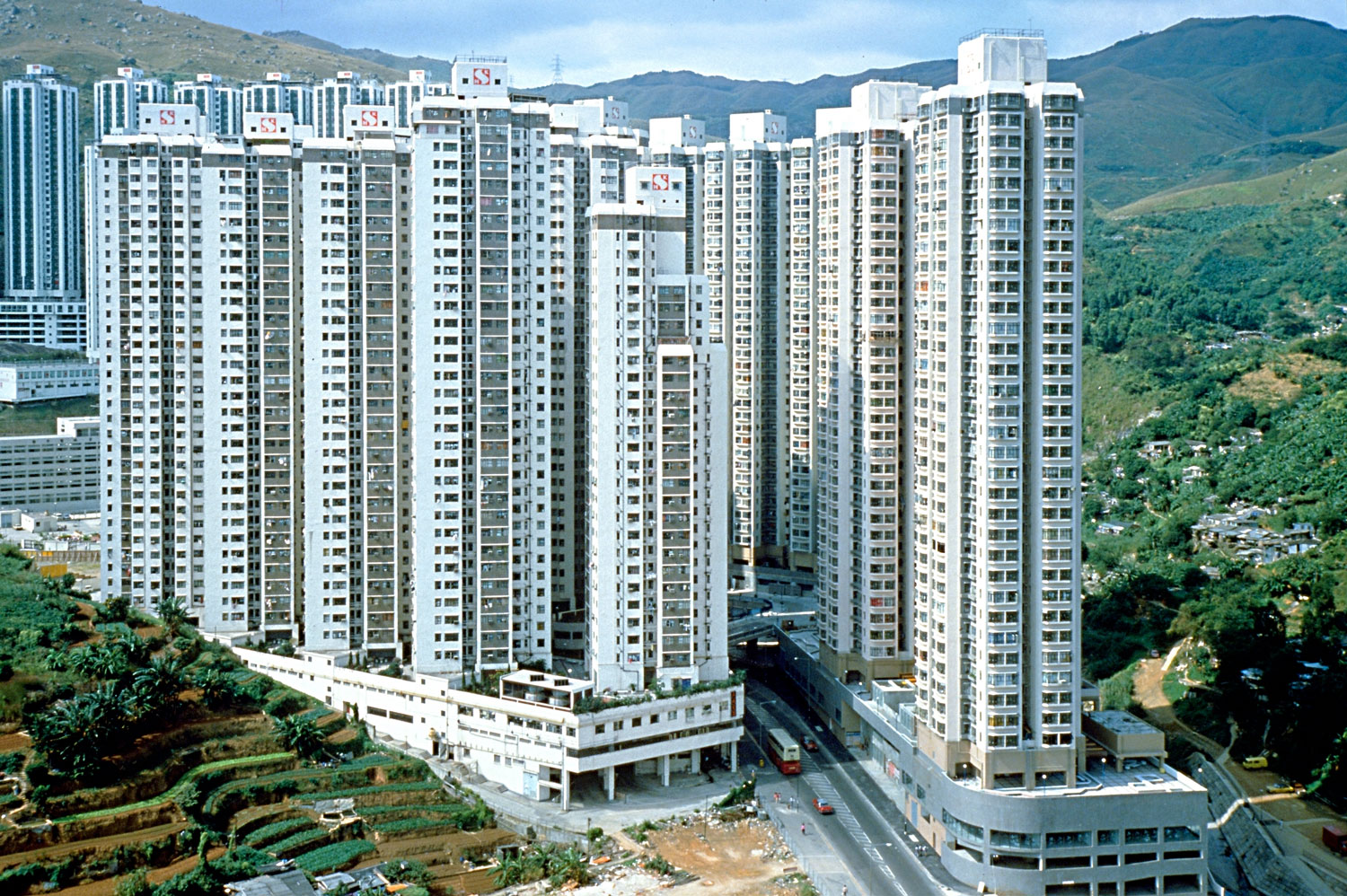 Tsuen Wan Centre 